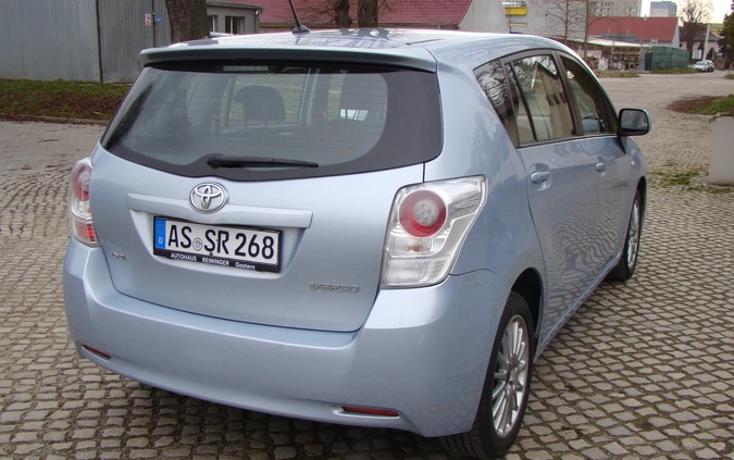 Toyota Verso cena 18900 przebieg: 258120, rok produkcji 2009 z Żerków małe 232